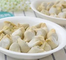 Chinese Water Dumplings with Shepherd's Purse and Pork