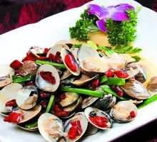Spicy Stir-Fried Clams