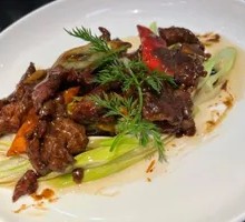 Scallion Stir-Fried Lamb