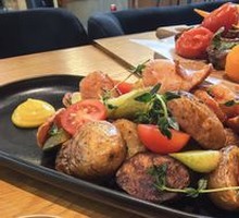 Flame Spanish Sausage with Crispy Small Potatoes