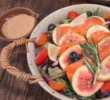 Fig Smoked Salmon Salad