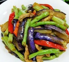 Eggplant and Green Beans Stir-fry