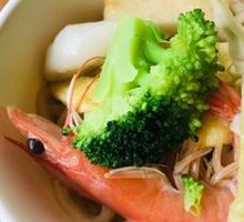 Seafood Noodle Dumplings Soup