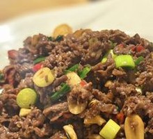 Stir-Fried Beef with Yellow Onion