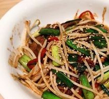 18-Second Stir-Fried Pork Liver Noodles