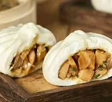 Chicken Three-Diced Buns