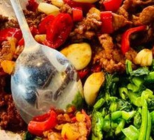 Lao Liu's Stir-Fried Pork with Green Pepper