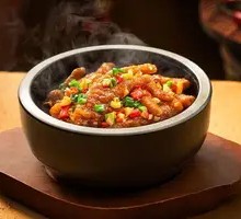 Spicy Chicken Feet in Stone Pot