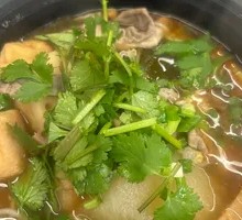 Spicy and Sour Radish Beef Offal Noodles