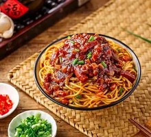 Braised Pork with Rice Noodles