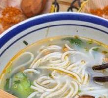 Signature Wagyu Beef and Chicken Mushroom Rice Noodles