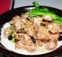 Stewed Intestine and Pork Belly Baozi Rice