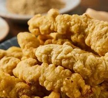 Crispy Pork Bites for Drinking