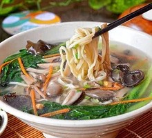 Shrimp and Three Delicacies Noodles