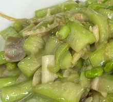 Farmhouse Loofah Stir-fry