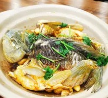 Stir-Fried Spineless Crucian Carp