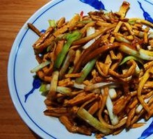 Fried Tofu with Shredded Pork