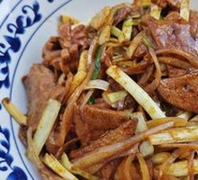 Traditional Liver and Kidney Salad with Sichuan Flavor
