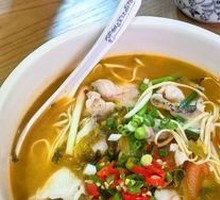 Sour Cabbage Black Fish Noodles