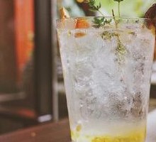 Fuyue Bubbles Water