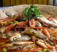 Earthen Pot Mixed Fish
