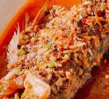 Grandmother's Cabbage and Taihu White Carp Stewed