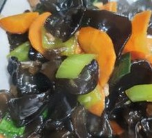 Wood Ear Mushroom and Pork Shreds