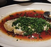 Scallion Oil Yellow Croaker
