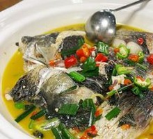 Earthen-Braised Clear Water Fish