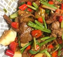 Stir-Fried Beef with Yellow Onion