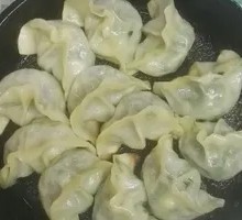 Beef Skillet Baozi