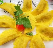 Golden Egg Dumplings