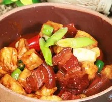 Fried Tofu Braised Pork