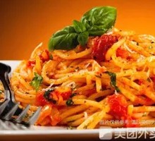 Black Pepper Beef Noodles