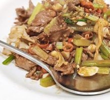 Freshly Sliced and Stir-Fried Yellow Beef