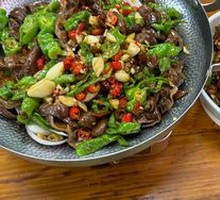 Spicy Pork Intestines Stir-fry