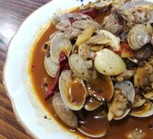 Spicy Stir-Fried Clams