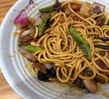 Black Pepper Beef Noodles