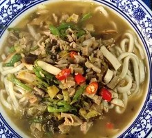 Snow菜 Tofu Shredded Pork Noodles
