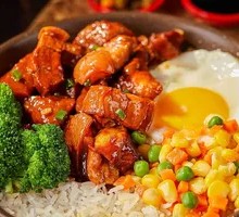 Grandmother's Braised Pork with Rice in Clay Pot