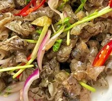 Sichuan-style Pickled Pepper Fish Skin