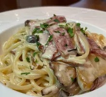 Creamy Mushroom Bacon Pasta