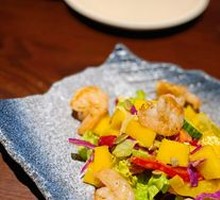 Grilled Shrimp Mango Salad