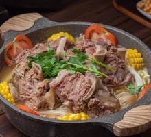 Trending Beef Bone Hot Pot