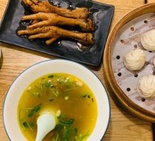 Signature Braised Chicken Feet