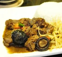 Sliced Chicken with Mushrooms Rice Bowl