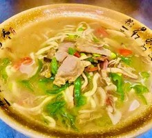 Preserved Meat and Bamboo Shoot Noodles