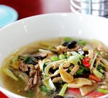 Sour Spicy Pork Noodles