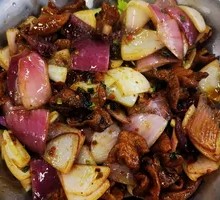 Spicy Pork Intestines in Dry Pot