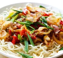 Onion Stir-Fry with Pork over Rice